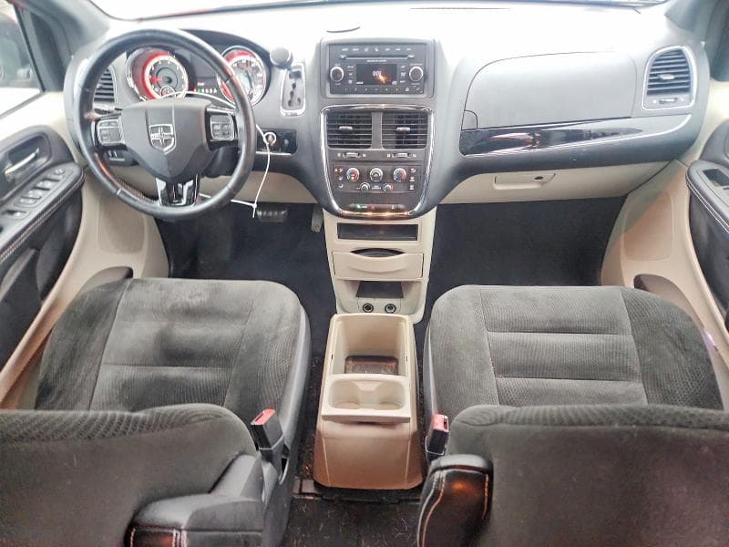 2016 DODGE GRAND CARAVAN SE 8