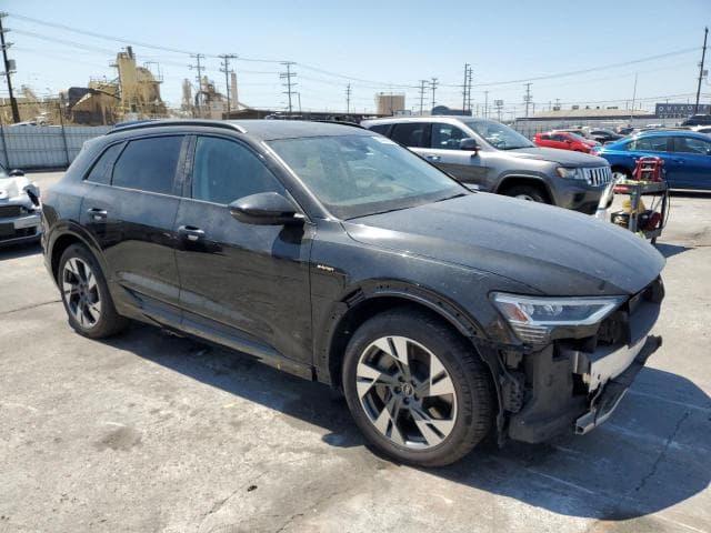 2021 AUDI E-TRON PREMIUM 4