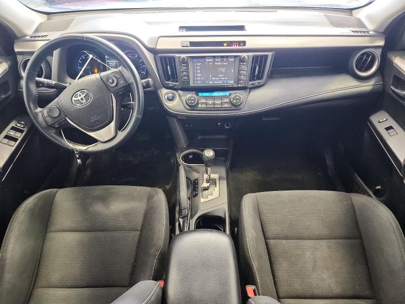 2018 TOYOTA RAV4 XLE 8