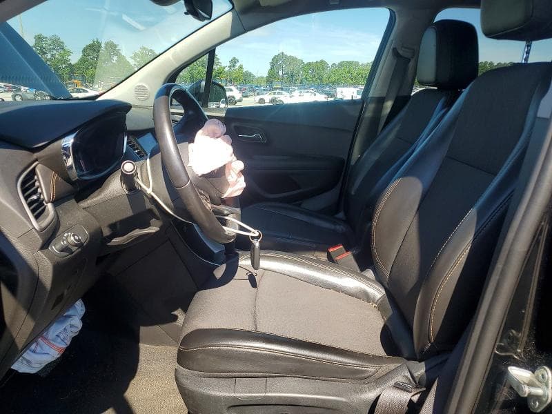 2020 CHEVROLET TRAX 1LT 7