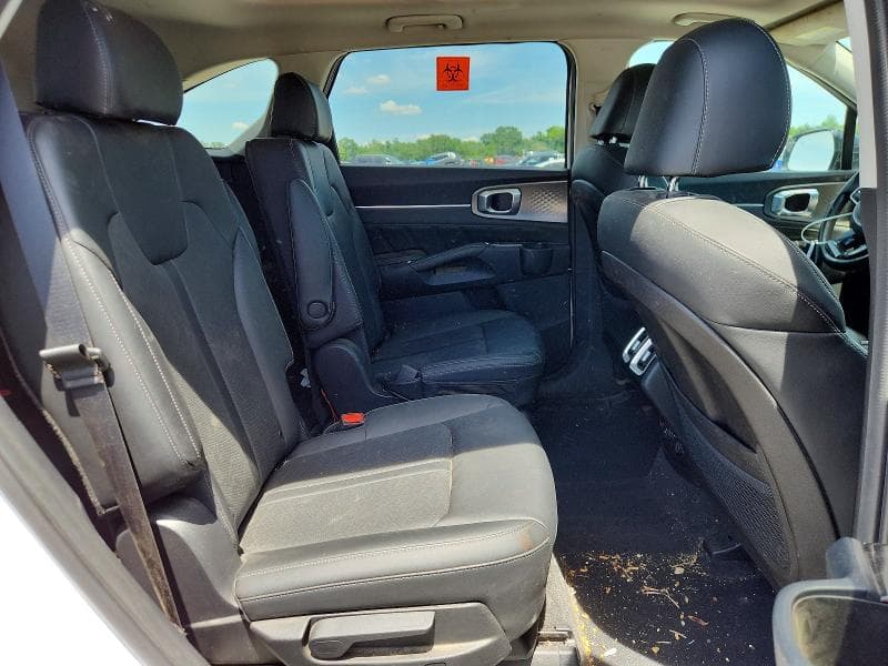 2022 KIA SORENTO SX 11