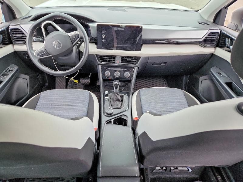 2025 VOLKSWAGEN TAOS S 8