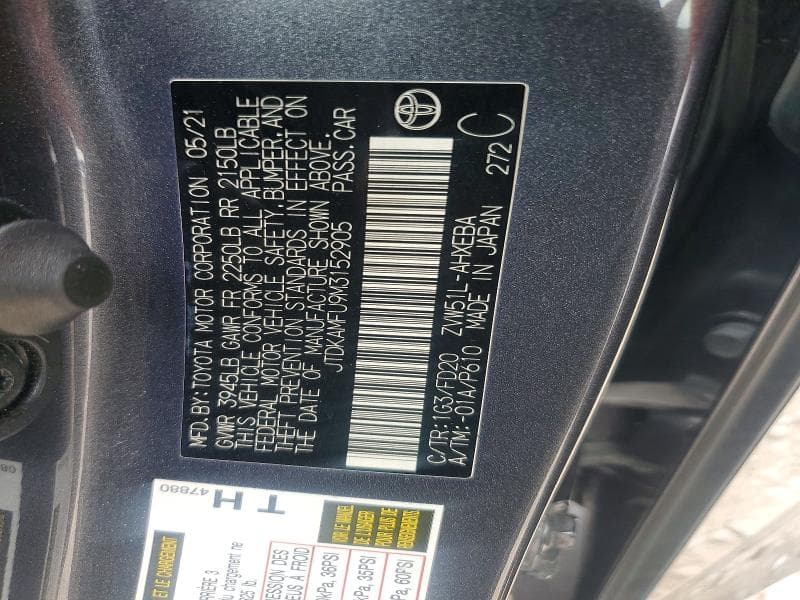 2021 TOYOTA PRIUS LE 12