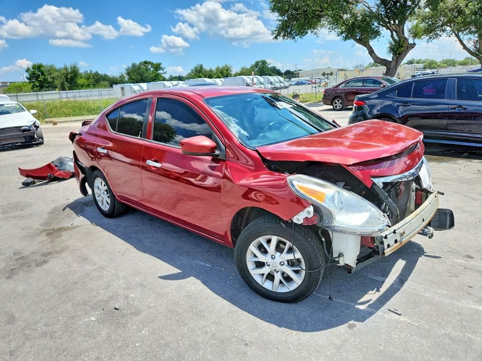 2018 NISSAN VERSA SV 4