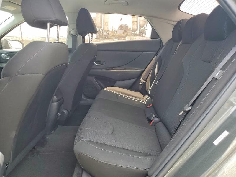 2024 HYUNDAI ELANTRA SE 10