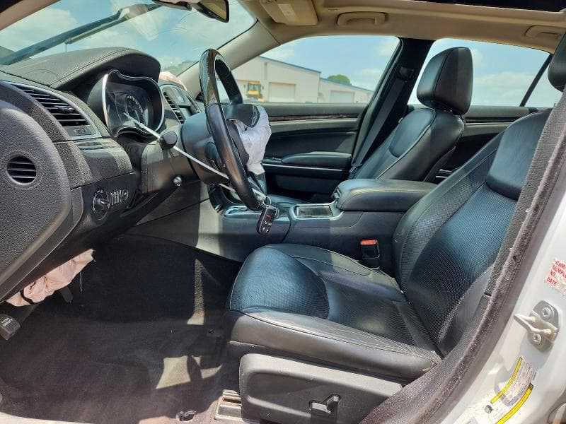 2017 CHRYSLER 300C 7