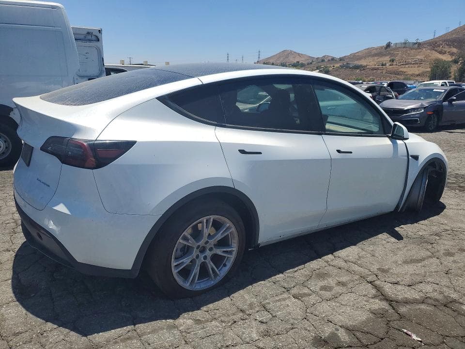 2023 TESLA MODEL Y 3