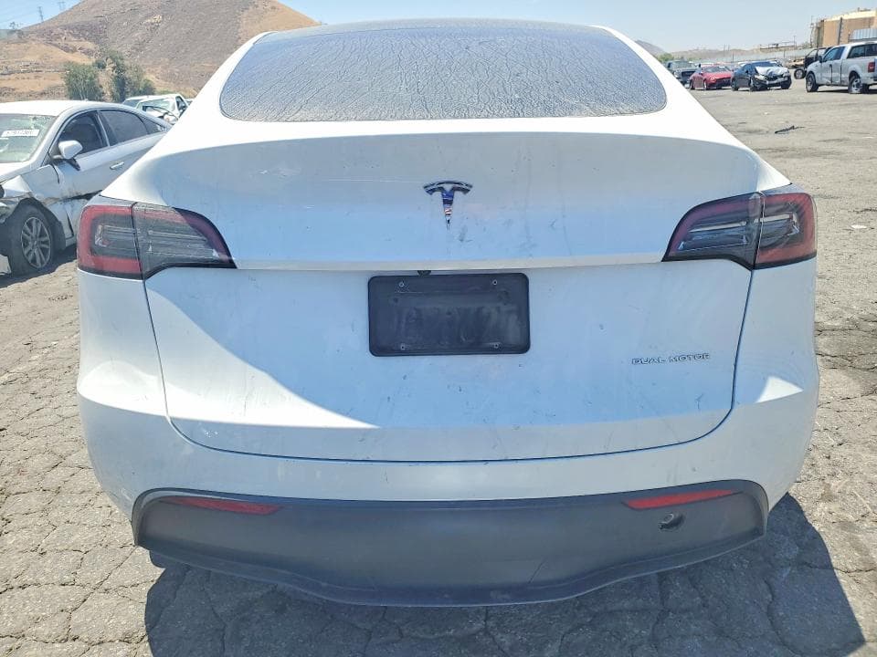 2023 TESLA MODEL Y 6