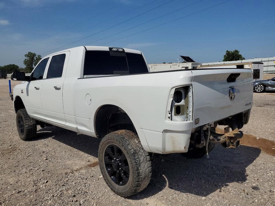 2019 RAM 3500 LARAMIE 2