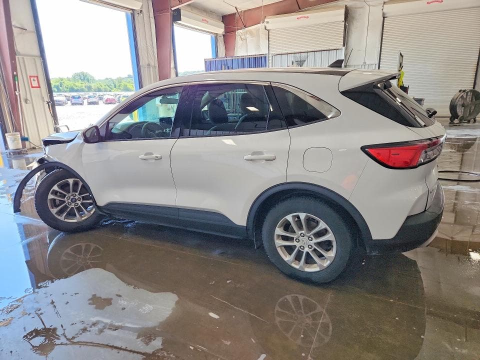 2020 FORD ESCAPE SE 2