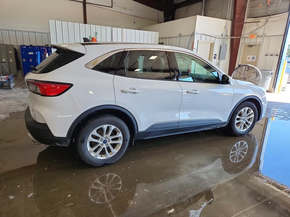 2020 FORD ESCAPE SE 3