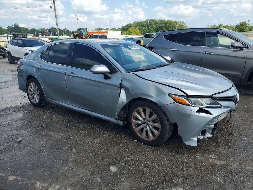 2018 TOYOTA CAMRY LE LE 4