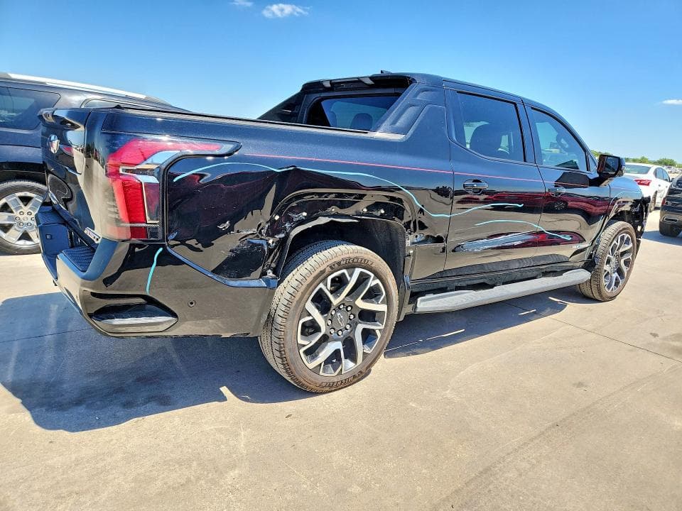 2024 CHEVROLET SILVERADO RST 3
