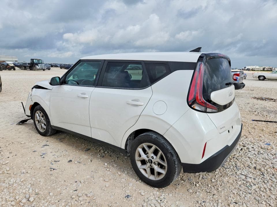 2023 KIA SOUL LX 2