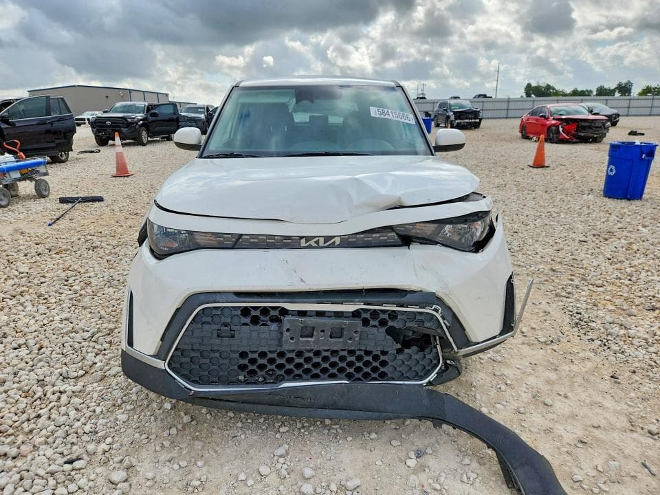 2023 KIA SOUL LX 5
