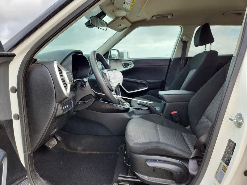 2023 KIA SOUL LX 7