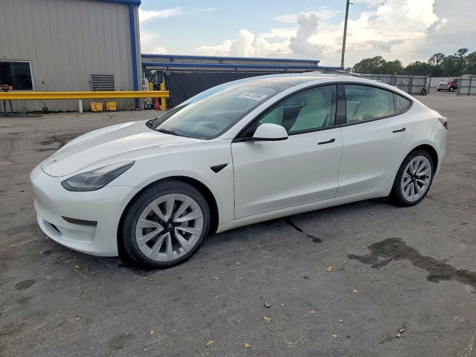 2023 TESLA MODEL 3 - 1