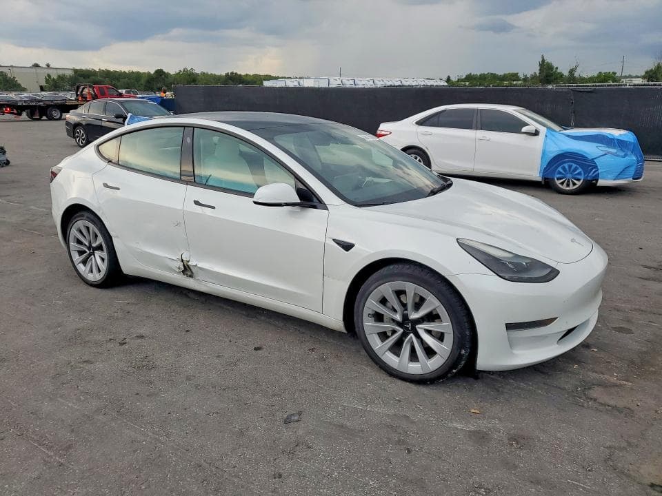 2023 TESLA MODEL 3 4