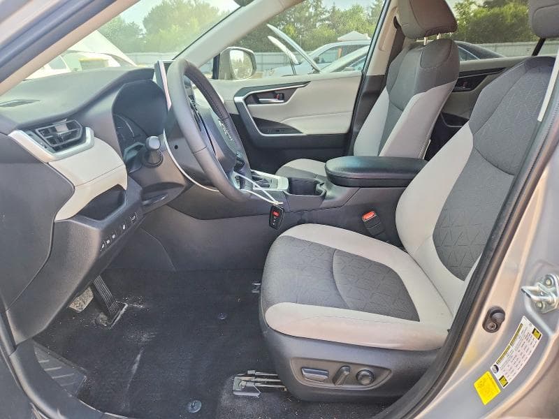 2024 TOYOTA RAV4 XLE XLE 7