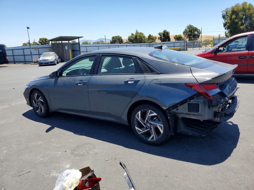 2025 HYUNDAI ELANTRA SEL SPORT 2