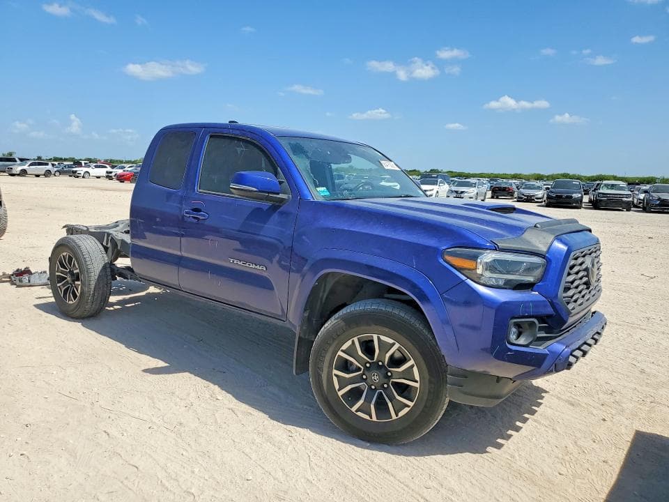 2023 TOYOTA TACOMA TRD SPORT 4