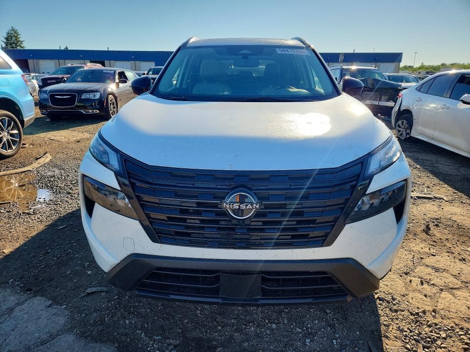2026 NISSAN ROGUE DARK ARMOR DARK ARMOR 5