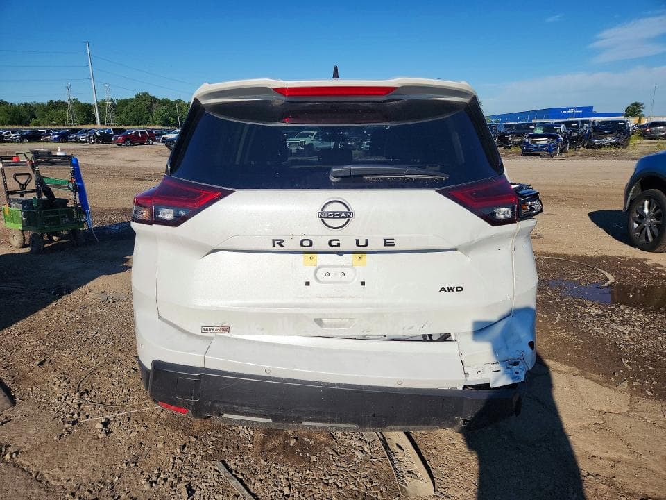 2026 NISSAN ROGUE DARK ARMOR DARK ARMOR 6
