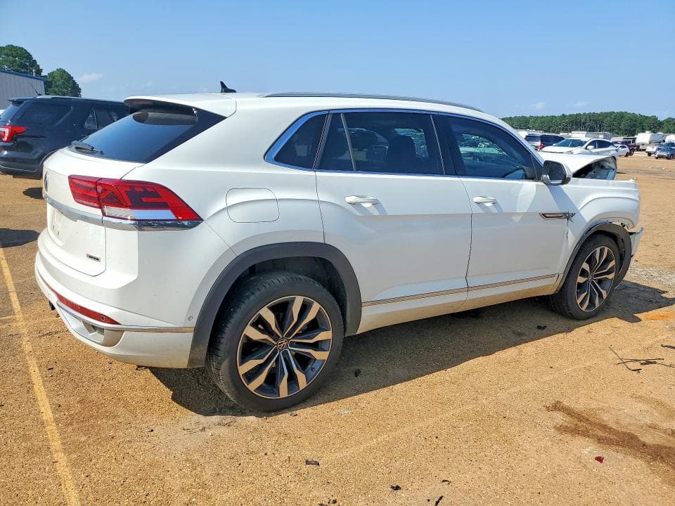 2021 VOLKSWAGEN ATLAS CROSS SPORT SEL PREMIUM R-LINE 3