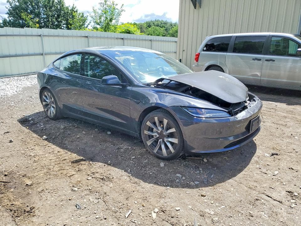 2024 TESLA 3 4