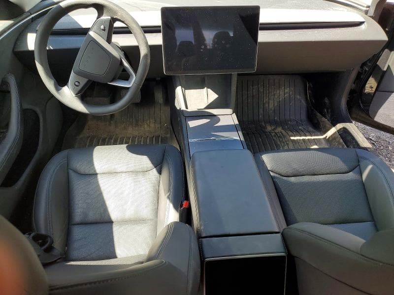 2024 TESLA 3 8