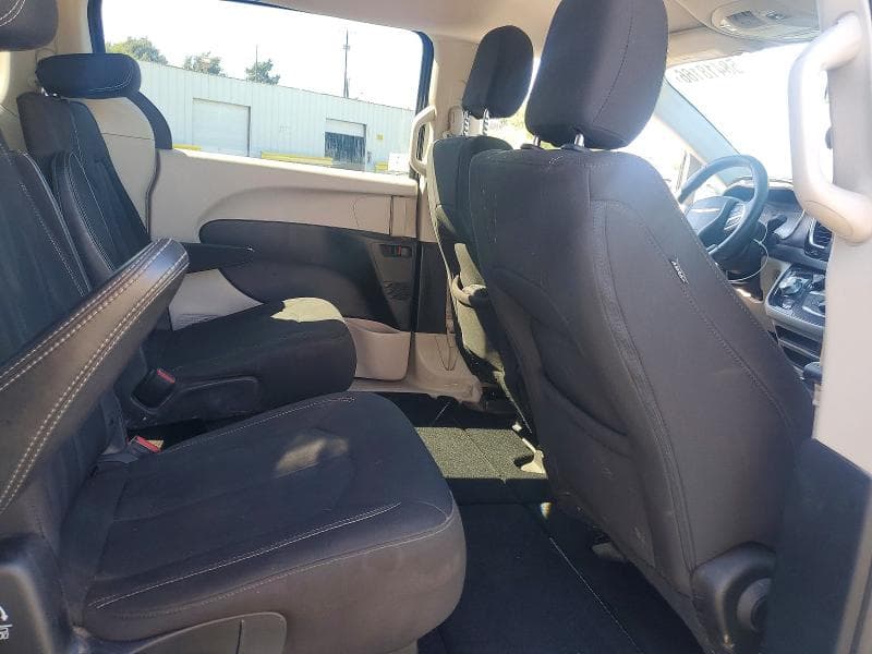 2020 CHRYSLER VOYAGER LX LX 10