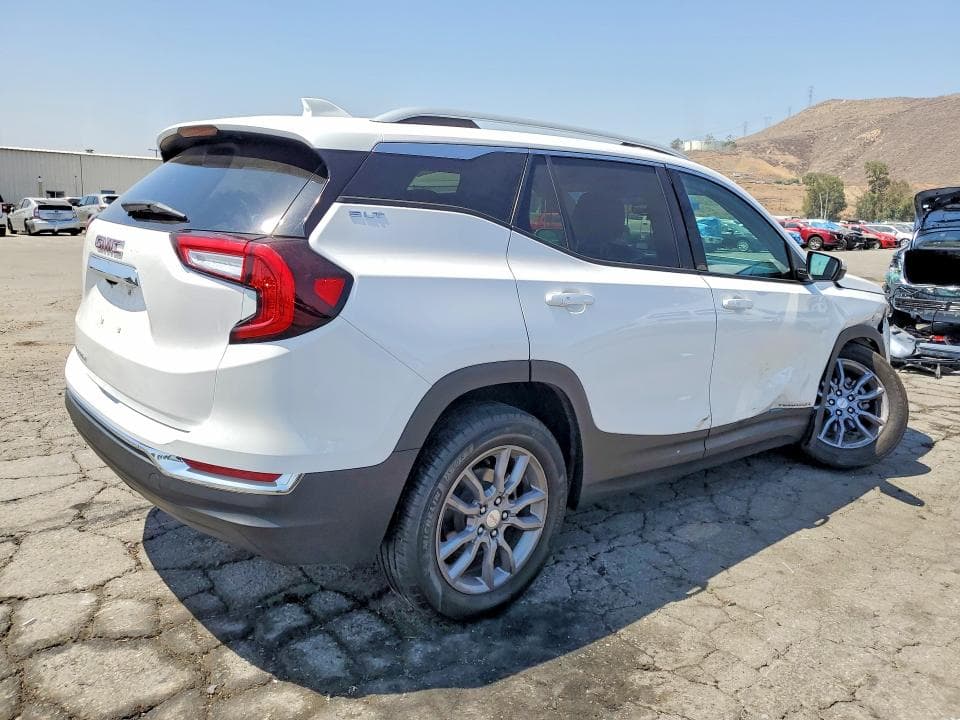 2024 GMC TERRAIN SLT 3