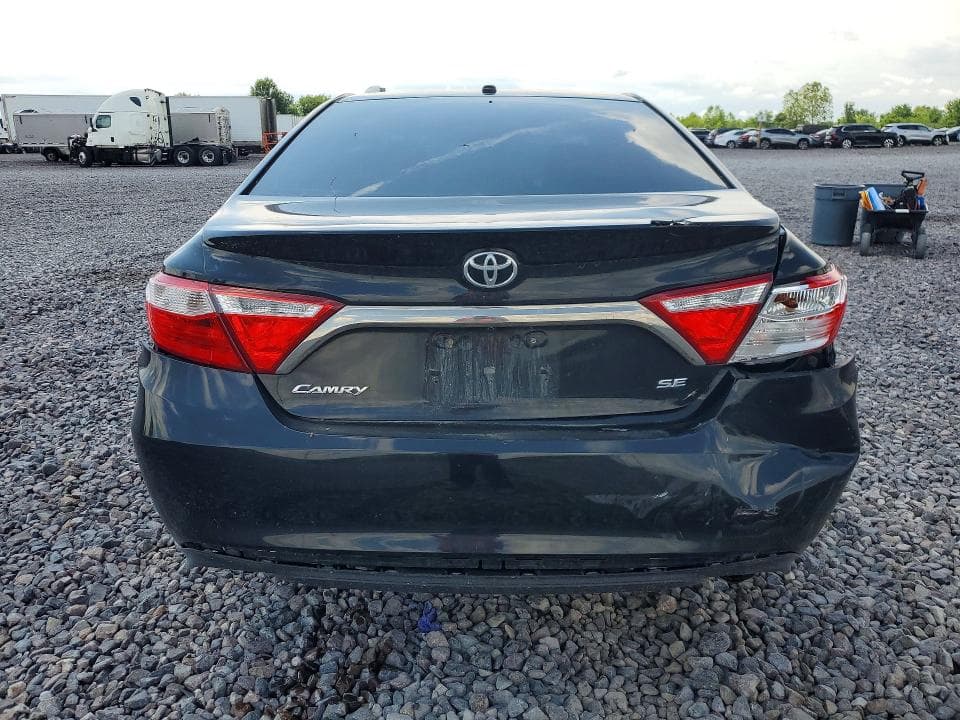2017 TOYOTA CAMRY SE SE 6