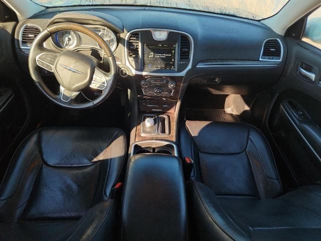 2019 CHRYSLER 300 LIMITED 8