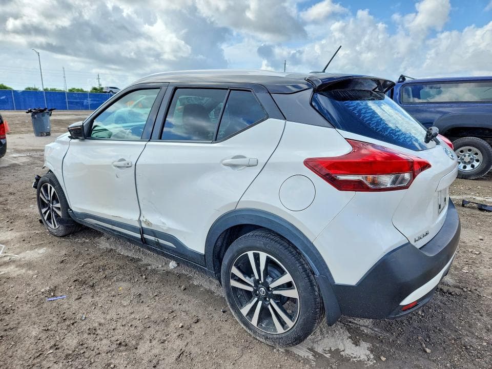 2018 NISSAN KICKS SR 2