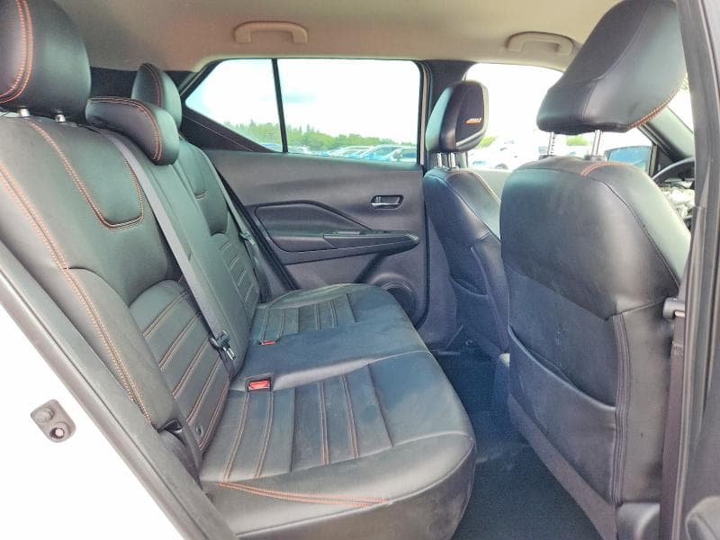 2018 NISSAN KICKS SR 11
