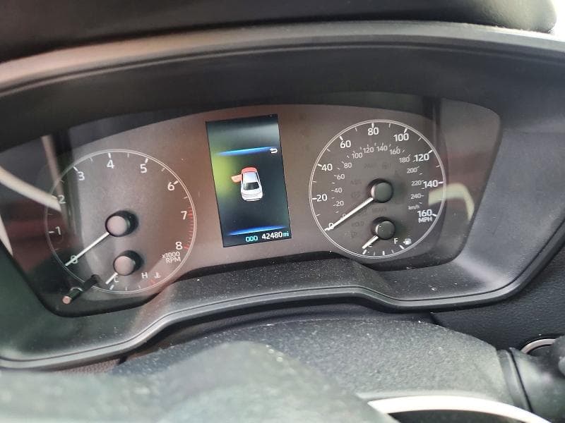 2023 TOYOTA COROLLA SE 9