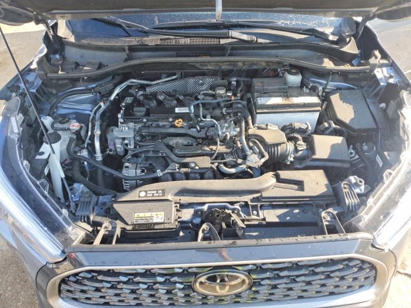2022 TOYOTA COROLLA CROSS XLE XLE 12