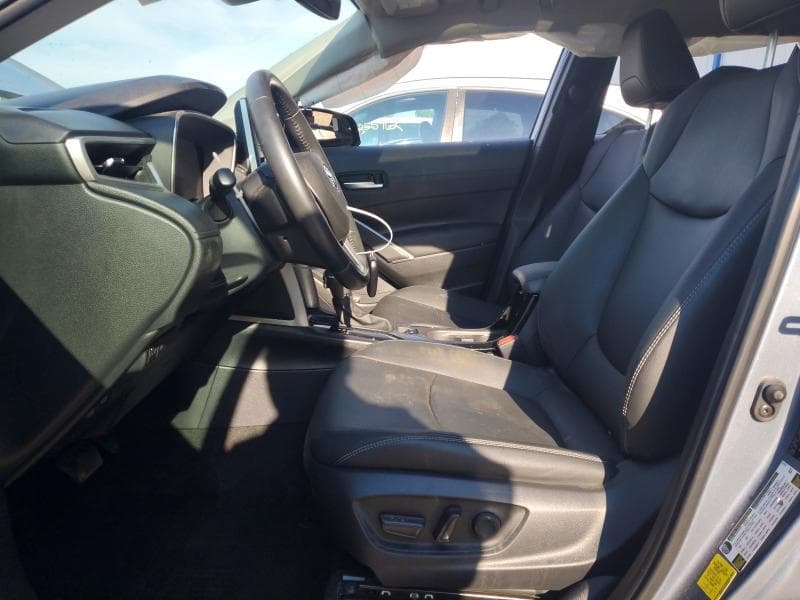 2022 TOYOTA COROLLA CROSS XLE XLE 7