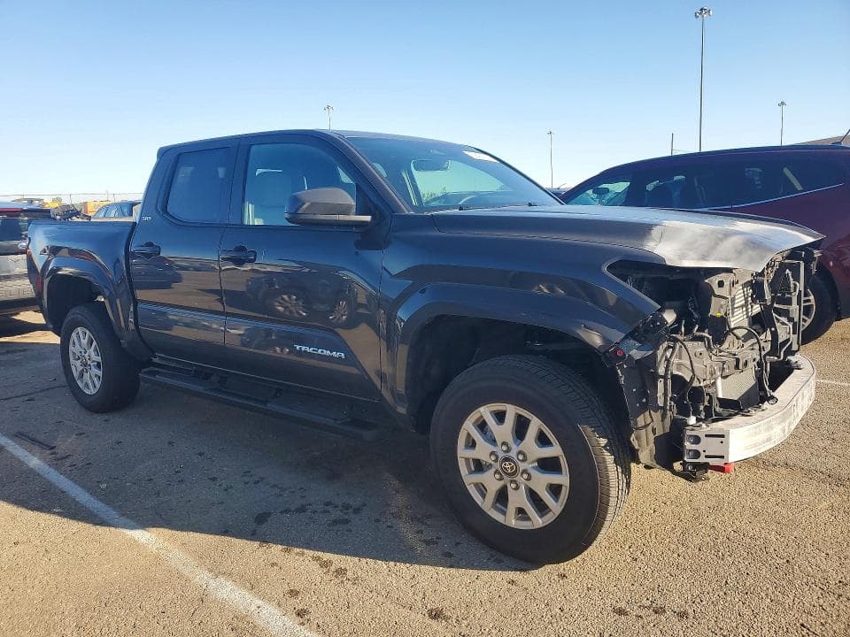 2025 TOYOTA TACOMA SR5 4