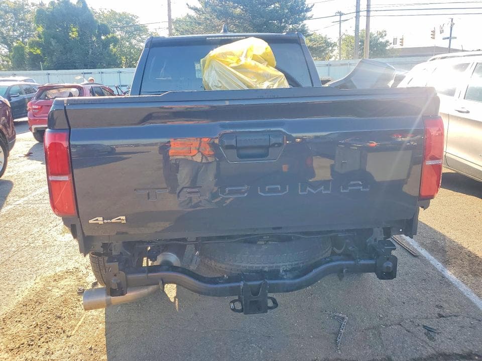 2025 TOYOTA TACOMA SR5 6