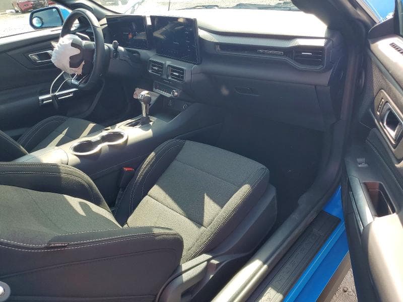 2025 FORD MUSTANG 8