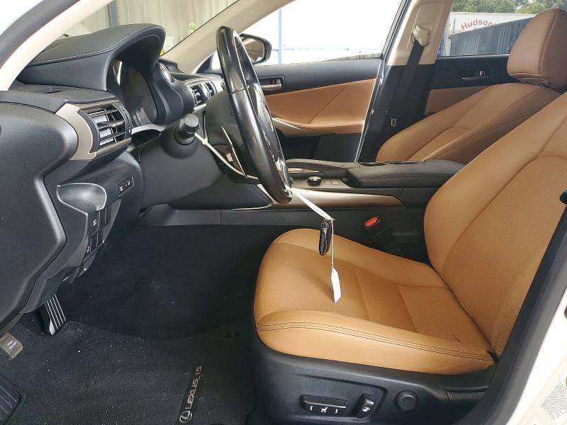 2017 LEXUS IS 300 7