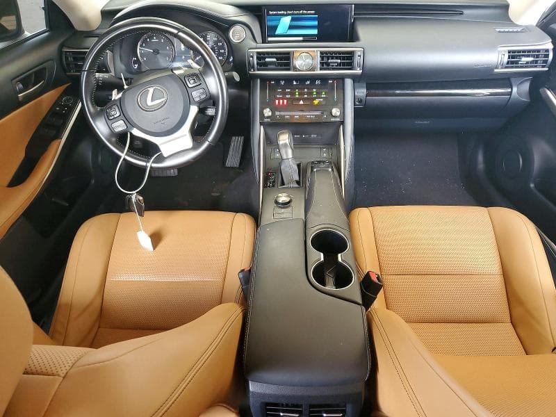 2017 LEXUS IS 300 8