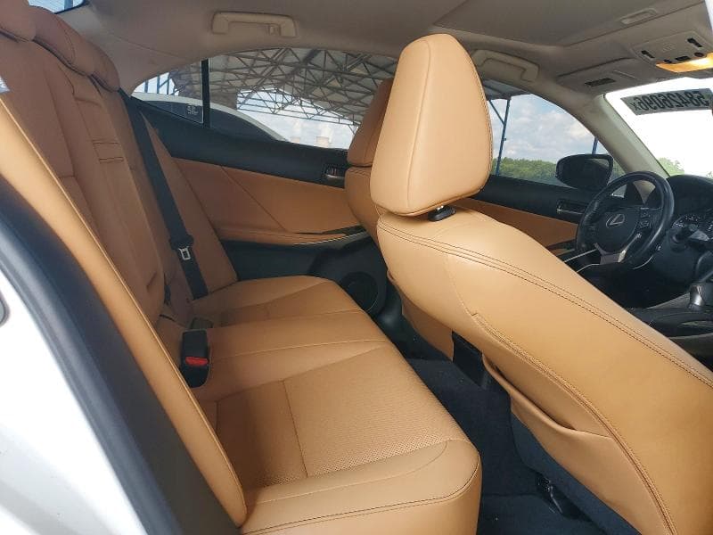 2017 LEXUS IS 300 10