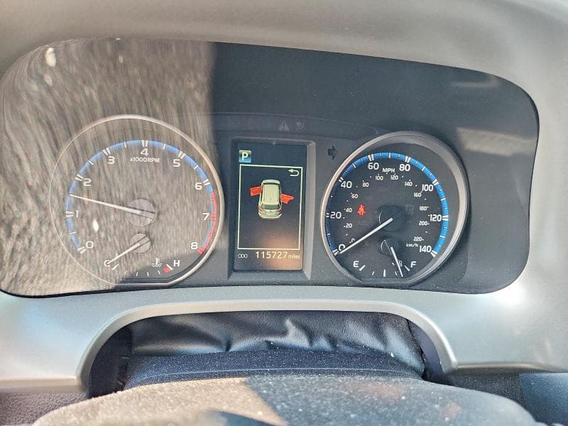 2017 TOYOTA RAV4 LE 9