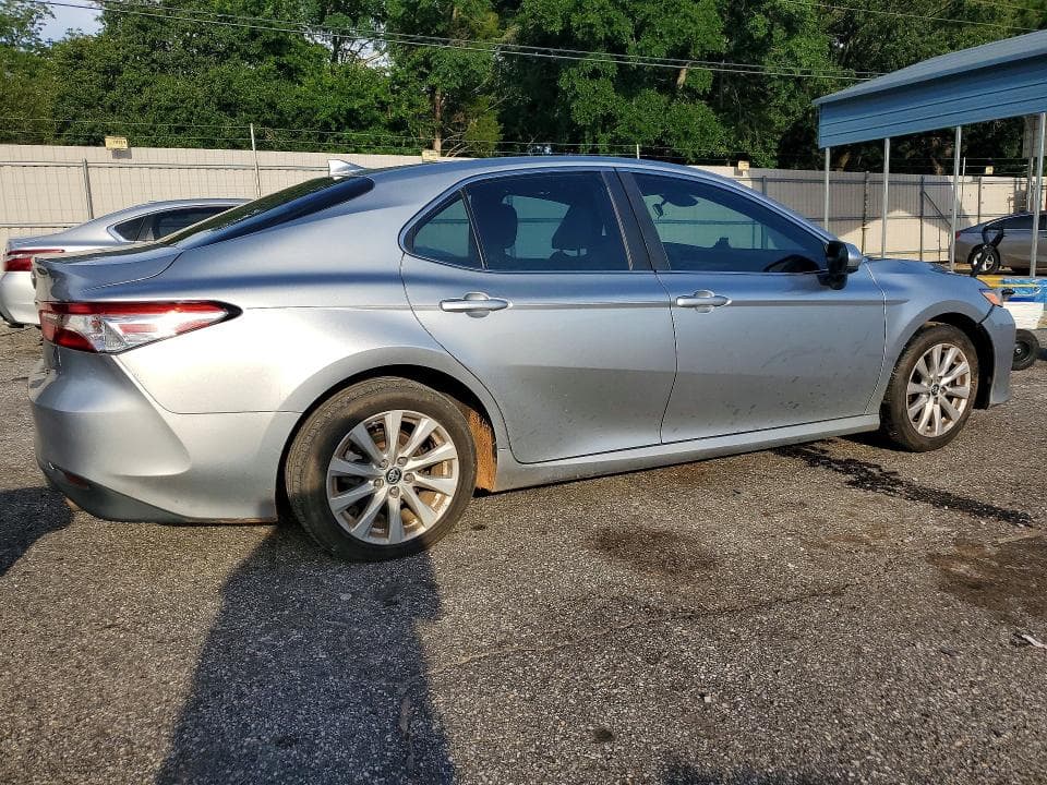 2019 TOYOTA CAMRY LE 3
