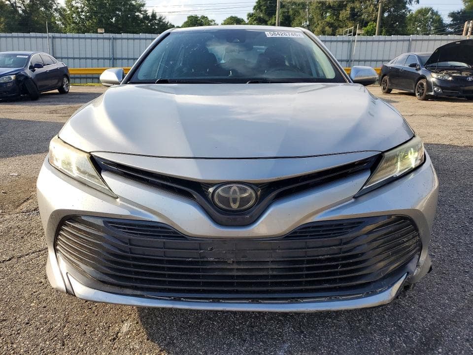 2019 TOYOTA CAMRY LE 5