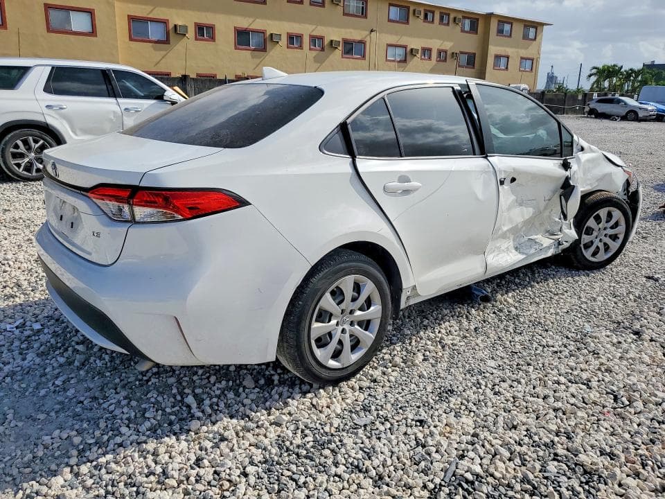 2022 TOYOTA COROLLA LE LE 3