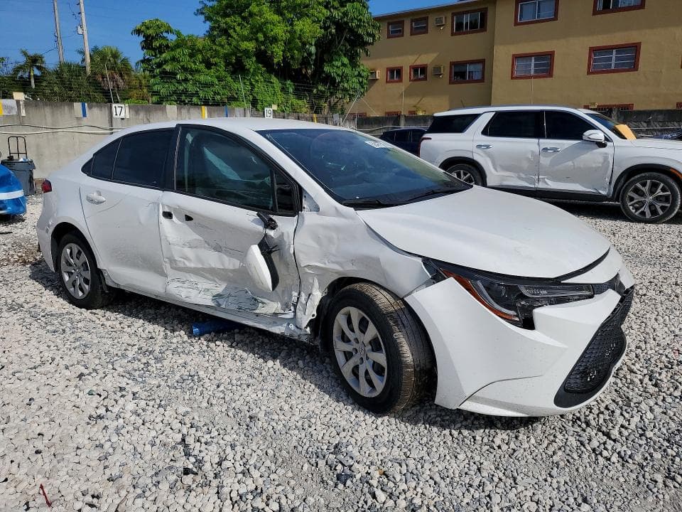 2022 TOYOTA COROLLA LE LE 4